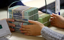 Ngân hàng đồng loạt giảm mạnh lãi suất huy động sau lệnh của Ngân hàng Nhà nước