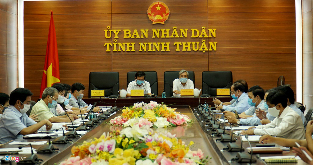 Bệnh nhân thứ 61 hành lễ với 300 người - Ảnh 3. Bệnh nhân thứ 61 hành lễ với 300 người - Ảnh 3.