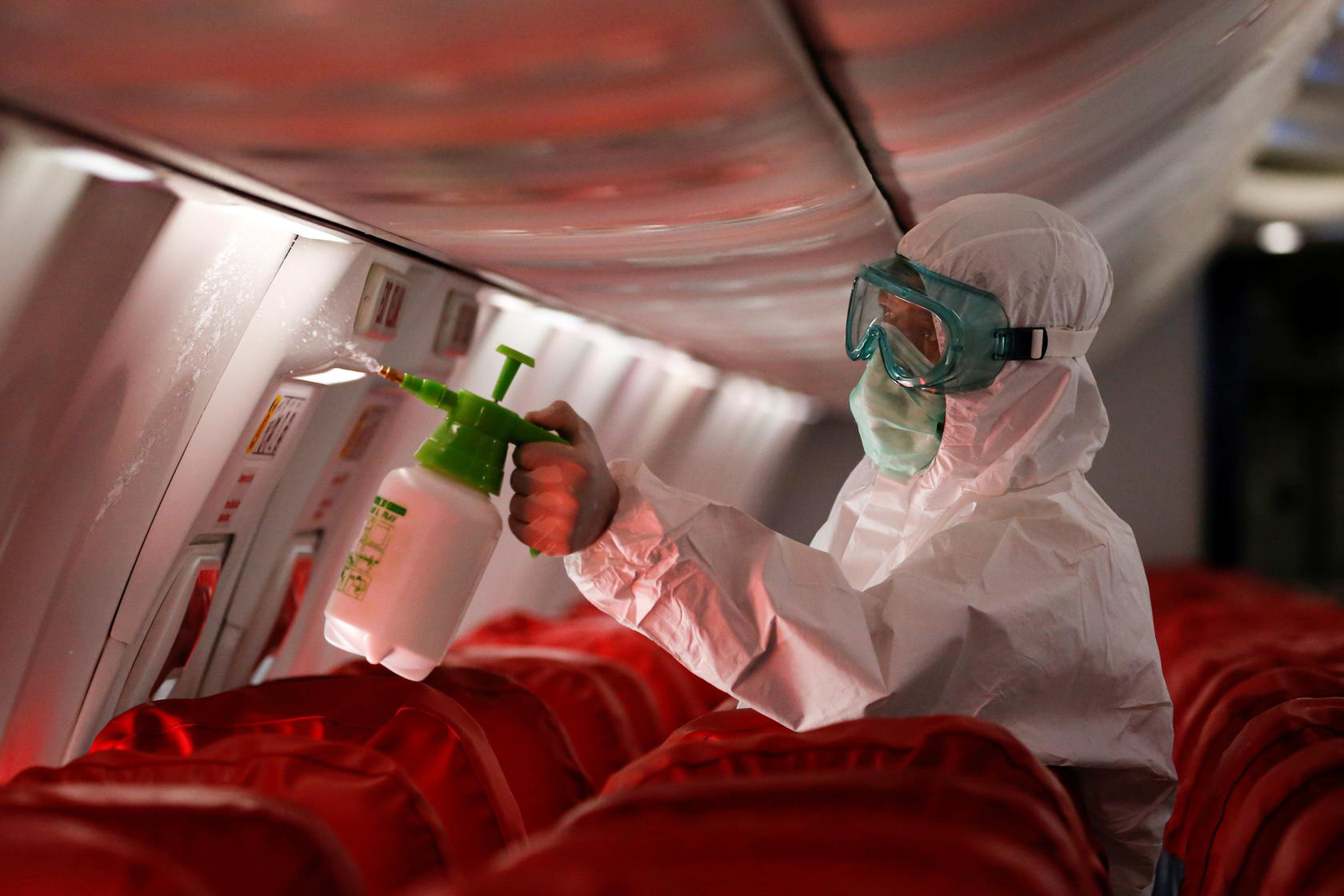 Cập nhật tình hình dịch virus corona ở ASEAN và châu Á ngày 18/3: Thái Lan thêm 32, Campuchia tăng 12 người, Indonesia phát hiện 38 ca mới - Ảnh 2. Cập nhật tình hình dịch virus corona ở ASEAN và châu Á ngày 18/3: Thái Lan thêm 32, Campuchia tăng 12 người, Indonesia phát hiện 38 ca mới - Ảnh 2.