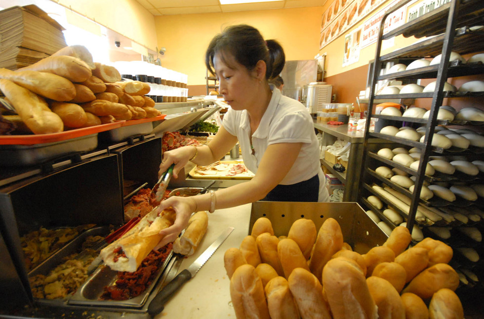 Việt kiều Mỹ: Quận Cam đóng cửa vì dịch Covid-19, Little Saigon vắng tanh - Ảnh 3. Việt kiều Mỹ: Quận Cam đóng cửa vì dịch Covid-19, Little Saigon vắng tanh - Ảnh 3.