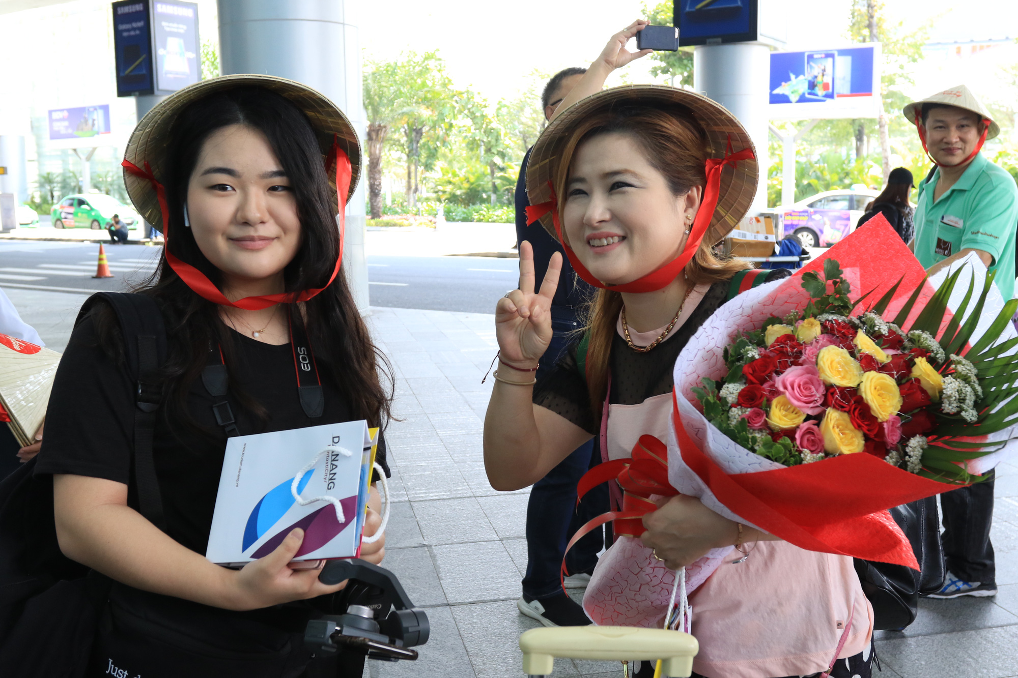 Mở đường bay Viêng Chăn (Lào) - Đà Nẵng và ngược lại với tần suất 3 chuyến/tuần - Ảnh 1. Mở đường bay Viêng Chăn (Lào) - Đà Nẵng và ngược lại với tần suất 3 chuyến/tuần - Ảnh 1.