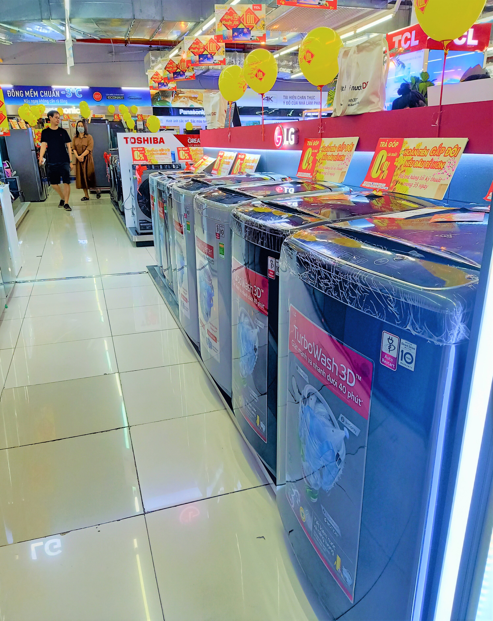 Điện lạnh giảm giá tuần này: Nhiều ưu đãi giúp người dùng không phải bận tâm thời tiết nóng - Ảnh 4. Điện lạnh giảm giá tuần này: Nhiều ưu đãi giúp người dùng không phải bận tâm thời tiết nóng - Ảnh 4.