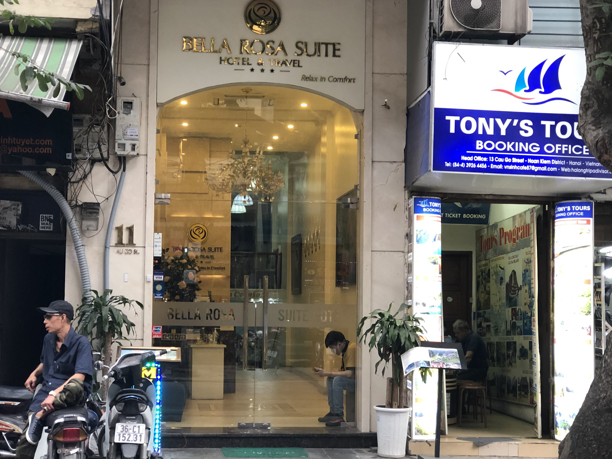 Hàng loạt khách sạn phố cổ Hà Nội đóng cửa, nhiều nơi giảm giá đến 60% để hút khách giữa mùa dịch virus corona - Ảnh 6. Hàng loạt khách sạn phố cổ Hà Nội đóng cửa, nhiều nơi giảm giá đến 60% để hút khách giữa mùa dịch virus corona - Ảnh 6.