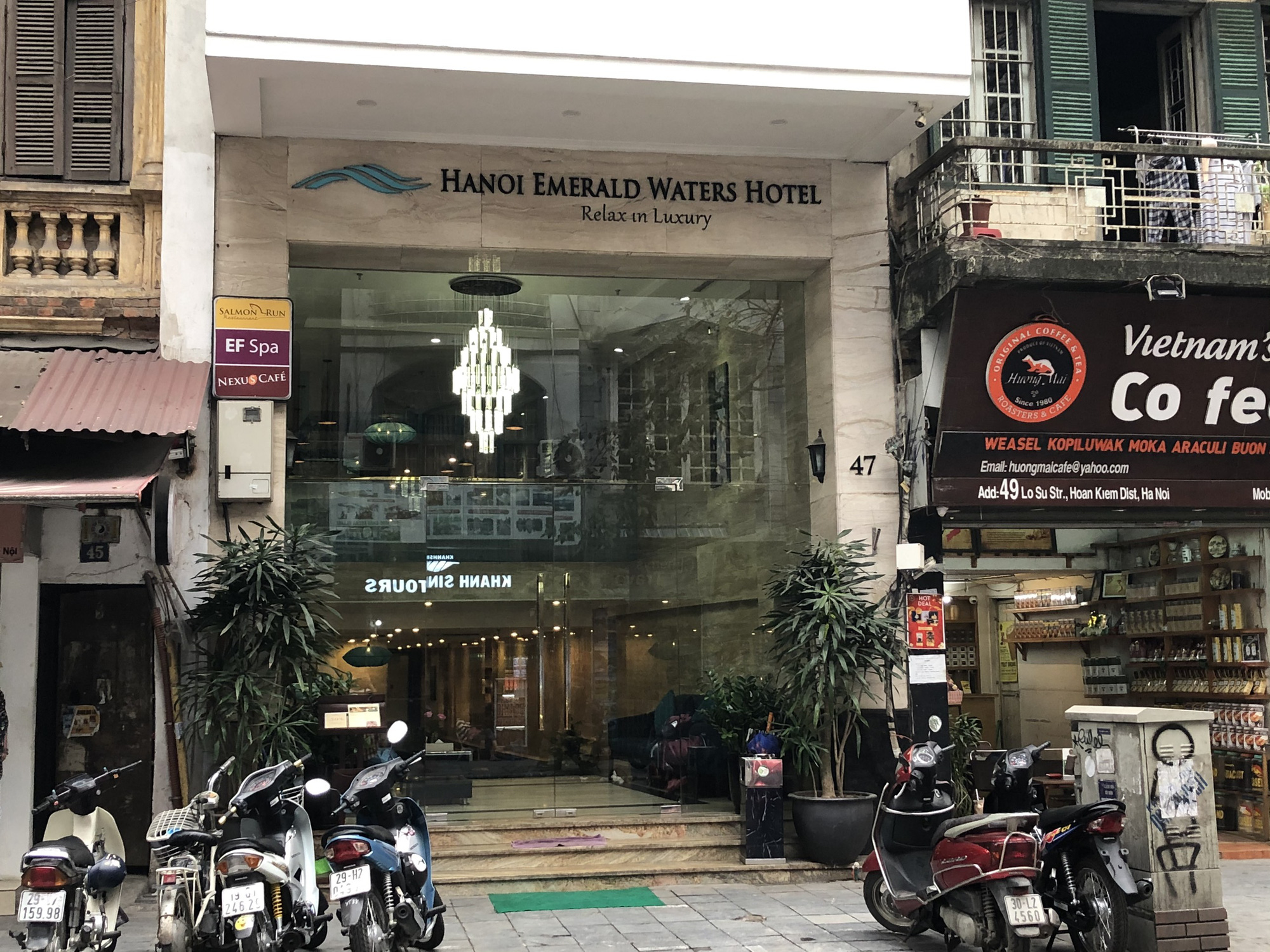 Hàng loạt khách sạn phố cổ Hà Nội đóng cửa, nhiều nơi giảm giá đến 60% để hút khách giữa mùa dịch virus corona - Ảnh 3. Hàng loạt khách sạn phố cổ Hà Nội đóng cửa, nhiều nơi giảm giá đến 60% để hút khách giữa mùa dịch virus corona - Ảnh 3.