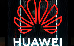 Đáp trả lệnh cấm của Mỹ, Huawei tự tạo chip điện tử riêng