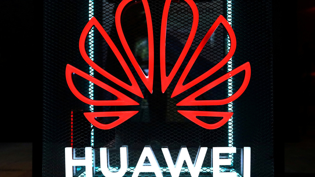 Đáp trả lệnh cấm của Mỹ, Huawei tự tạo chip điện tử riêng - Ảnh 1. Đáp trả lệnh cấm của Mỹ, Huawei tự tạo chip điện tử riêng - Ảnh 1.