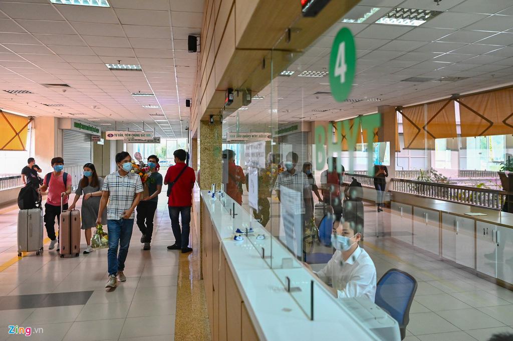 30 công dân Việt Nam trở về từ Vũ Hán được xuất viện - Ảnh 6. 30 công dân Việt Nam trở về từ Vũ Hán được xuất viện - Ảnh 6.