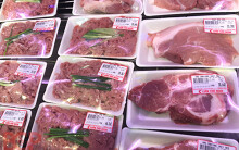 Giá cả thị trường hôm nay ngày 21/3: Giá heo hơi giảm 5.000 đồng/kg, siêu thị vẫn miệt mài khuyến mãi thịt bò, thịt heo giữa mùa dịch Covid-19