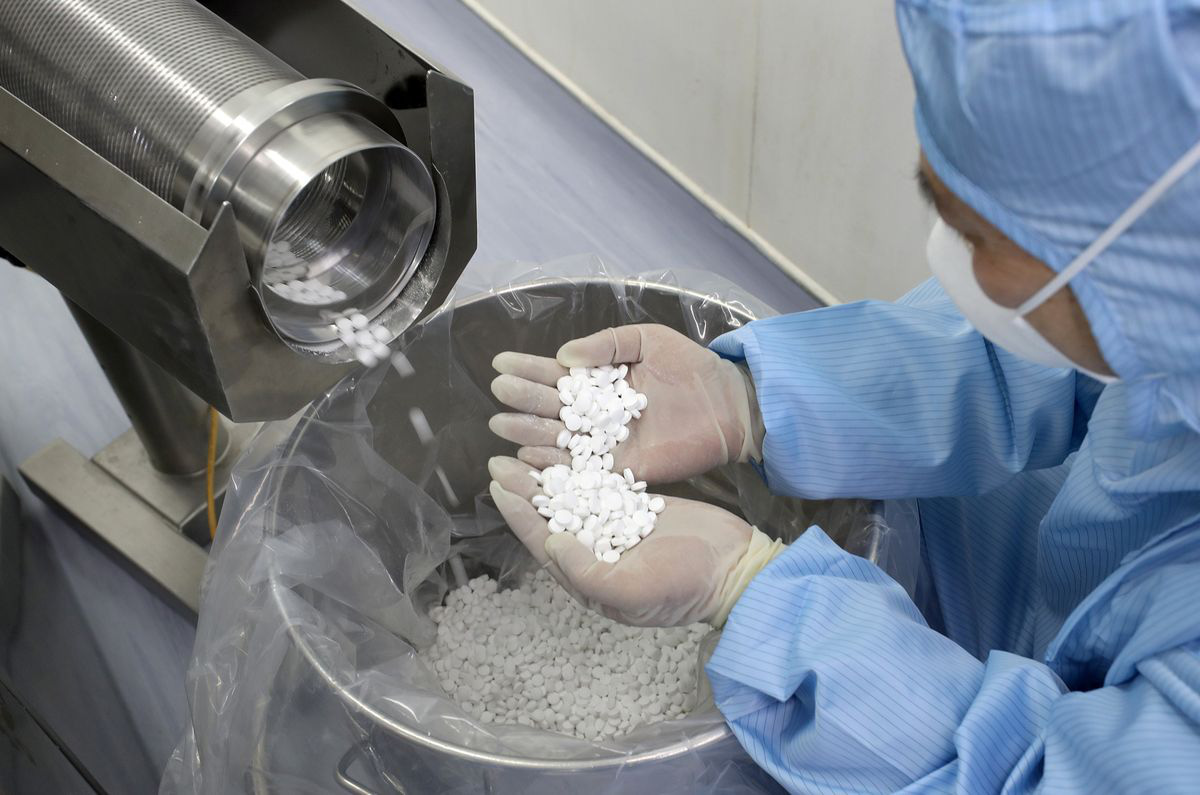 Loại thuốc mới chống Covid-19 của Mỹ có thể gây tử vong cho người dùng chỉ với 2 gram - Ảnh 1. Loại thuốc mới chống Covid-19 của Mỹ có thể gây tử vong cho người dùng chỉ với 2 gram - Ảnh 1.