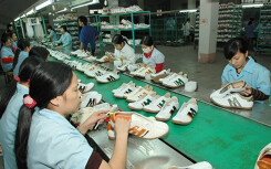 Châu Âu đóng cửa biên giới chống dịch Covid-19, doanh nghiệp xuất nhập khẩu Việt Nam sẽ ra sao?
