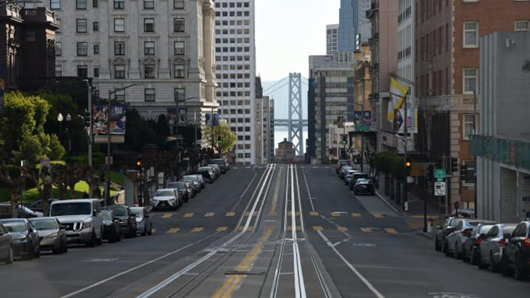 Mỹ: California áp dụng lệnh phong tỏa trên toàn bang - Ảnh 1. Mỹ: California áp dụng lệnh phong tỏa trên toàn bang - Ảnh 1.