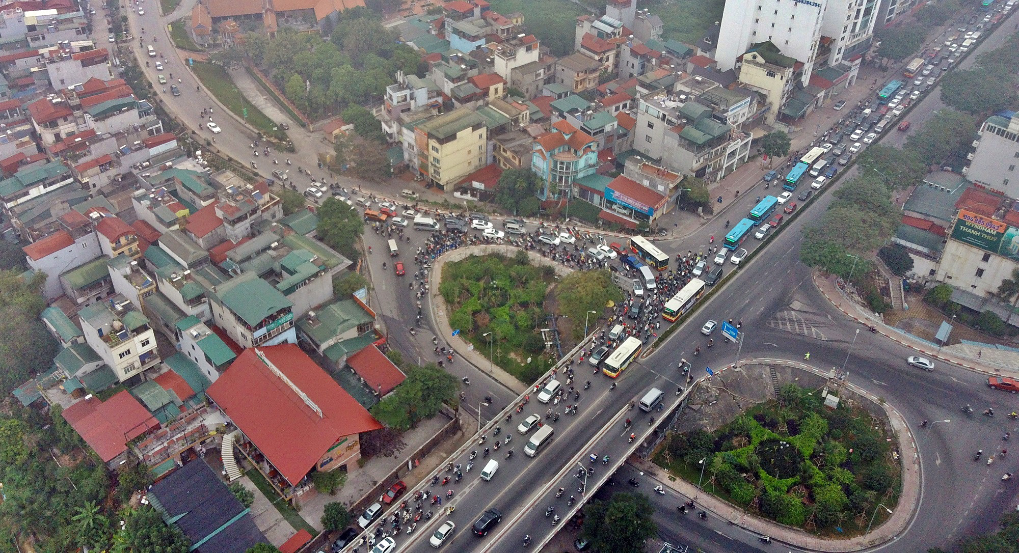 Hướng hóa giải ùn tắc cầu Chương Dương - Ảnh 1. Hướng hóa giải ùn tắc cầu Chương Dương - Ảnh 1.