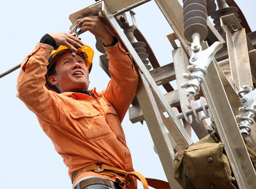 Thống nhất cho EVN giảm giá điện cho người dân nhưng không được tăng giá vào năm sau - Ảnh 1.