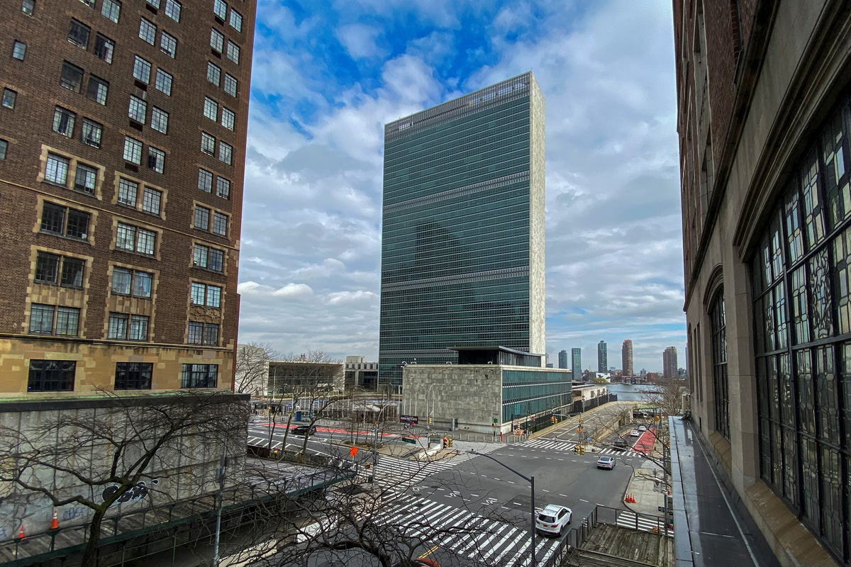 ‘Thành phố không ngủ’ New York đang ngủ yên và ảm đạm vì Covid-19 - Ảnh 7.