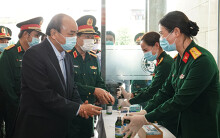 'Trong bất luận tình huống nào, Quân đội cũng sẵn sàng đi đầu trong phòng, chống dịch Covid-19'