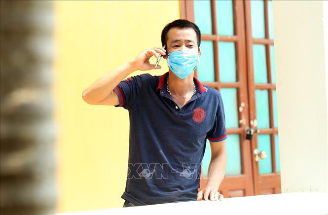 Cận cảnh cuộc sống bên trong khu cách li ở Điện Biên - Ảnh 12.