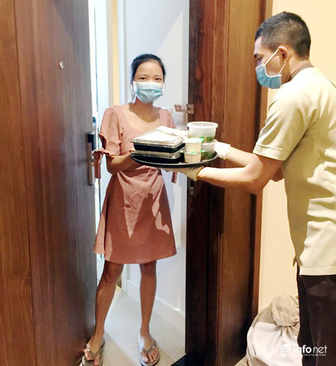 Đà Nẵng: Khách nước ngoài vỡ òa niềm vui hoàn thành 2 tuần cách li tại KS Vanda - Ảnh 3. Đà Nẵng: Khách nước ngoài vỡ òa niềm vui hoàn thành 2 tuần cách li tại KS Vanda - Ảnh 3.
