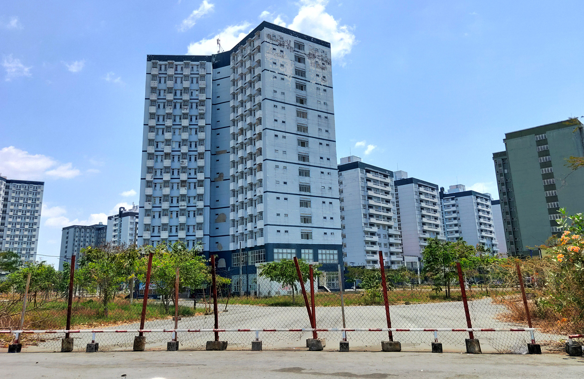 Toàn cảnh khu kí túc xá hiện đại nhất Việt Nam, được TP HCM trưng dụng làm nơi cách li tập trung phòng chống Covid-19 - Ảnh 12. Toàn cảnh khu kí túc xá hiện đại nhất Việt Nam, được TP HCM trưng dụng làm nơi cách li tập trung phòng chống Covid-19 - Ảnh 12.