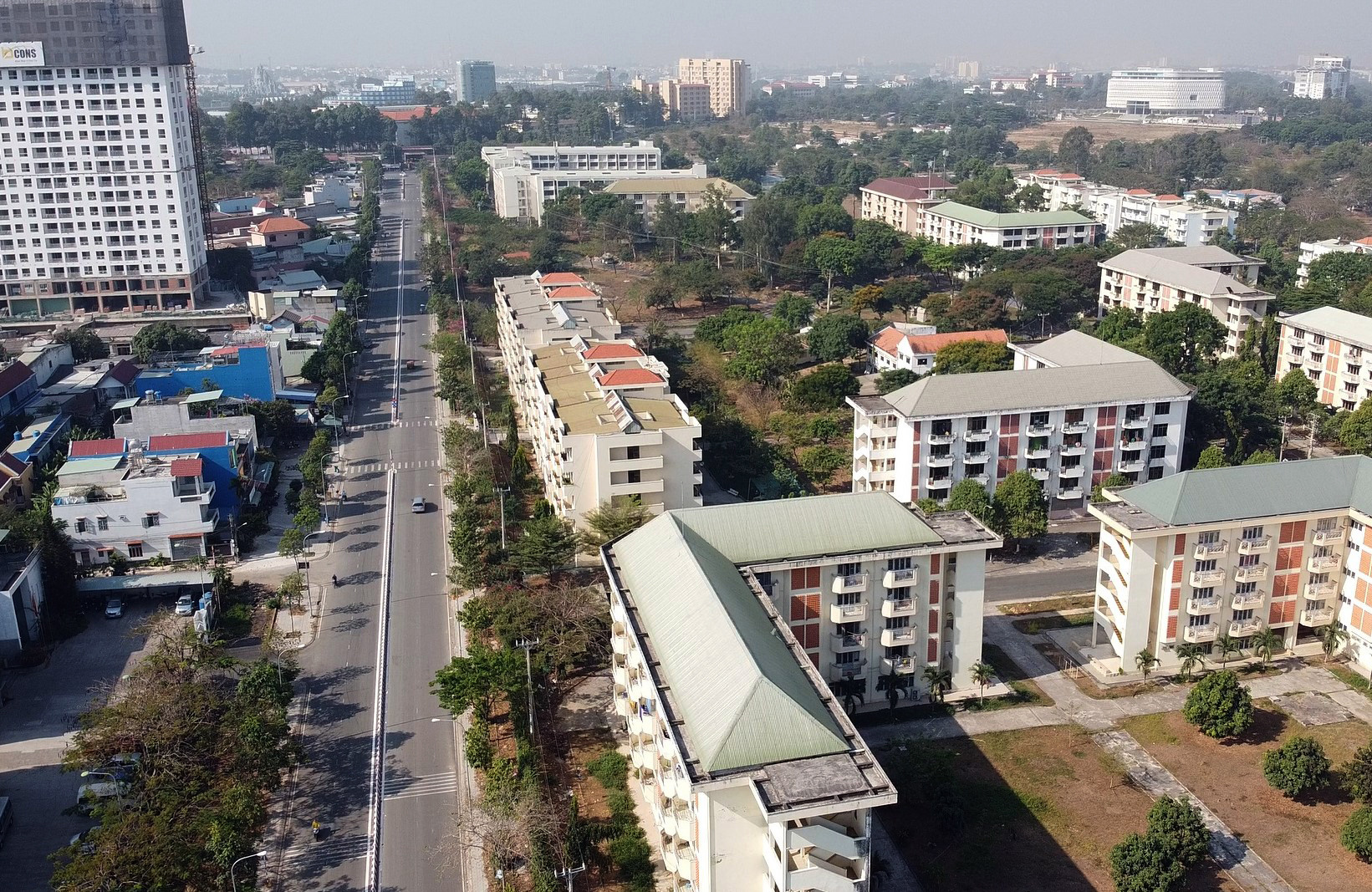 Toàn cảnh khu kí túc xá hiện đại nhất Việt Nam, được TP HCM trưng dụng làm nơi cách li tập trung phòng chống Covid-19 - Ảnh 2. Toàn cảnh khu kí túc xá hiện đại nhất Việt Nam, được TP HCM trưng dụng làm nơi cách li tập trung phòng chống Covid-19 - Ảnh 2.