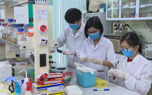 Mỹ xem xét nhập vật tư y tế của Việt Nam để phòng chống Covid-19
