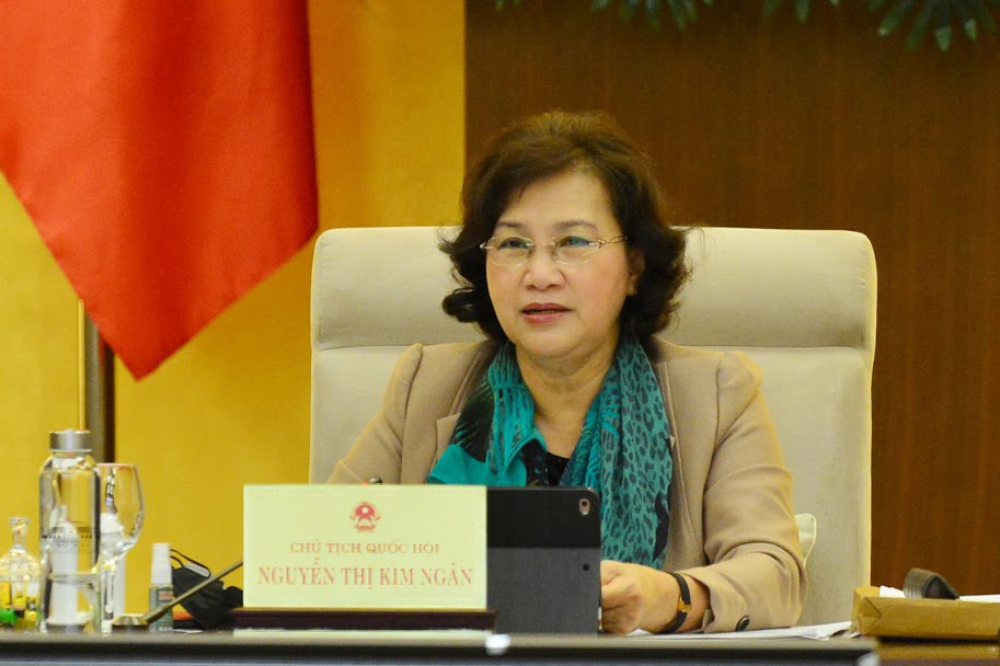 Chủ tịch Quốc hội động viên Phó Thủ tướng 'tranh thủ ngủ một chút' - Ảnh 1. Chủ tịch Quốc hội động viên Phó Thủ tướng 'tranh thủ ngủ một chút' - Ảnh 1.