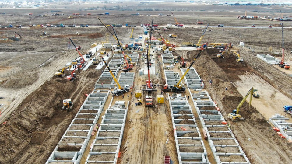 Nga xây dựng bệnh viện dã chiến giống mô hình Trung Quốc để đối phó dịch Covid-19 - Ảnh 1. Nga xây dựng bệnh viện dã chiến giống mô hình Trung Quốc để đối phó dịch Covid-19 - Ảnh 1.