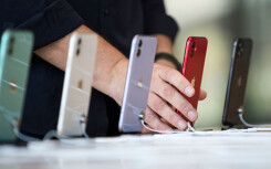Covid-19 đẩy Apple rời khỏi câu lạc bộ nghìn tỉ đô