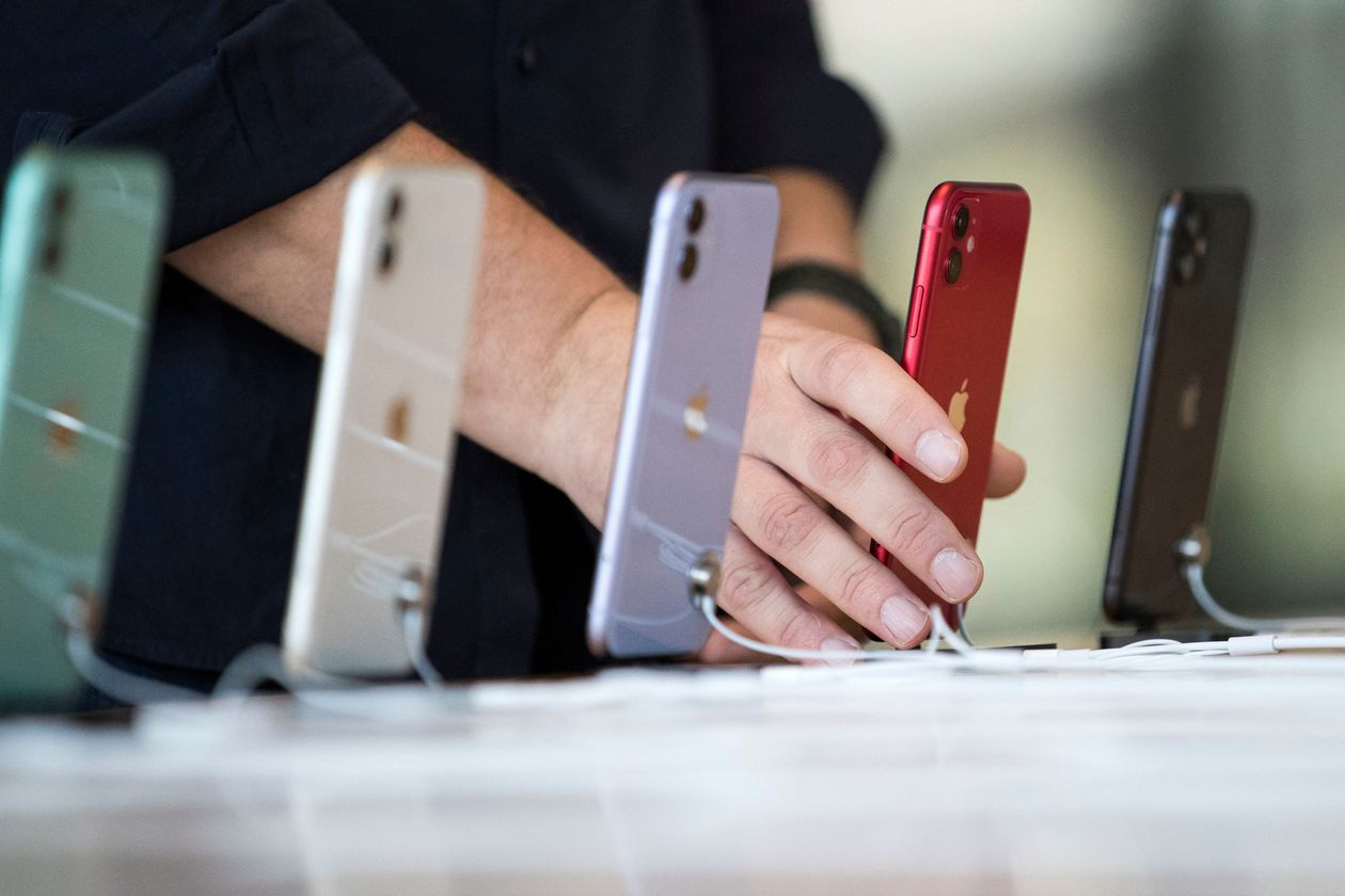 Vốn hóa giảm mạnh, Apple rời câu lạc bộ nghìn tỉ đô - Ảnh 1. Vốn hóa giảm mạnh, Apple rời câu lạc bộ nghìn tỉ đô - Ảnh 1.