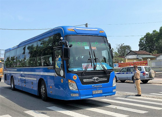 Quảng Ngãi lập 24 chốt y tế để kiểm soát dịch Covid-19 - Ảnh 1. Quảng Ngãi lập 24 chốt y tế để kiểm soát dịch Covid-19 - Ảnh 1.