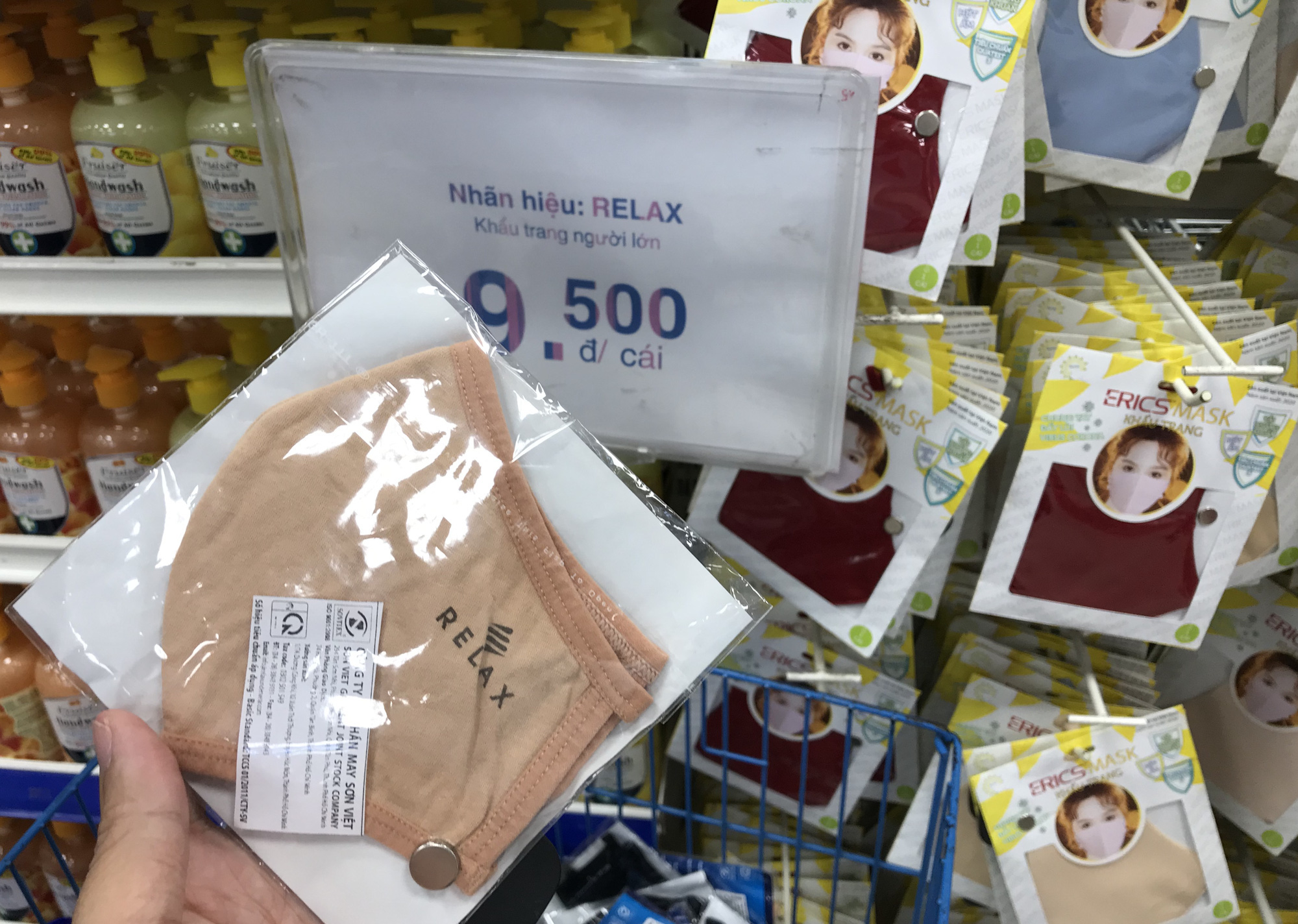 Hơn 30 triệu khẩu trang vải kháng tung ra thị trường vào đầu tháng 4 tới - Ảnh 2. Hơn 30 triệu khẩu trang vải kháng tung ra thị trường vào đầu tháng 4 tới - Ảnh 2.