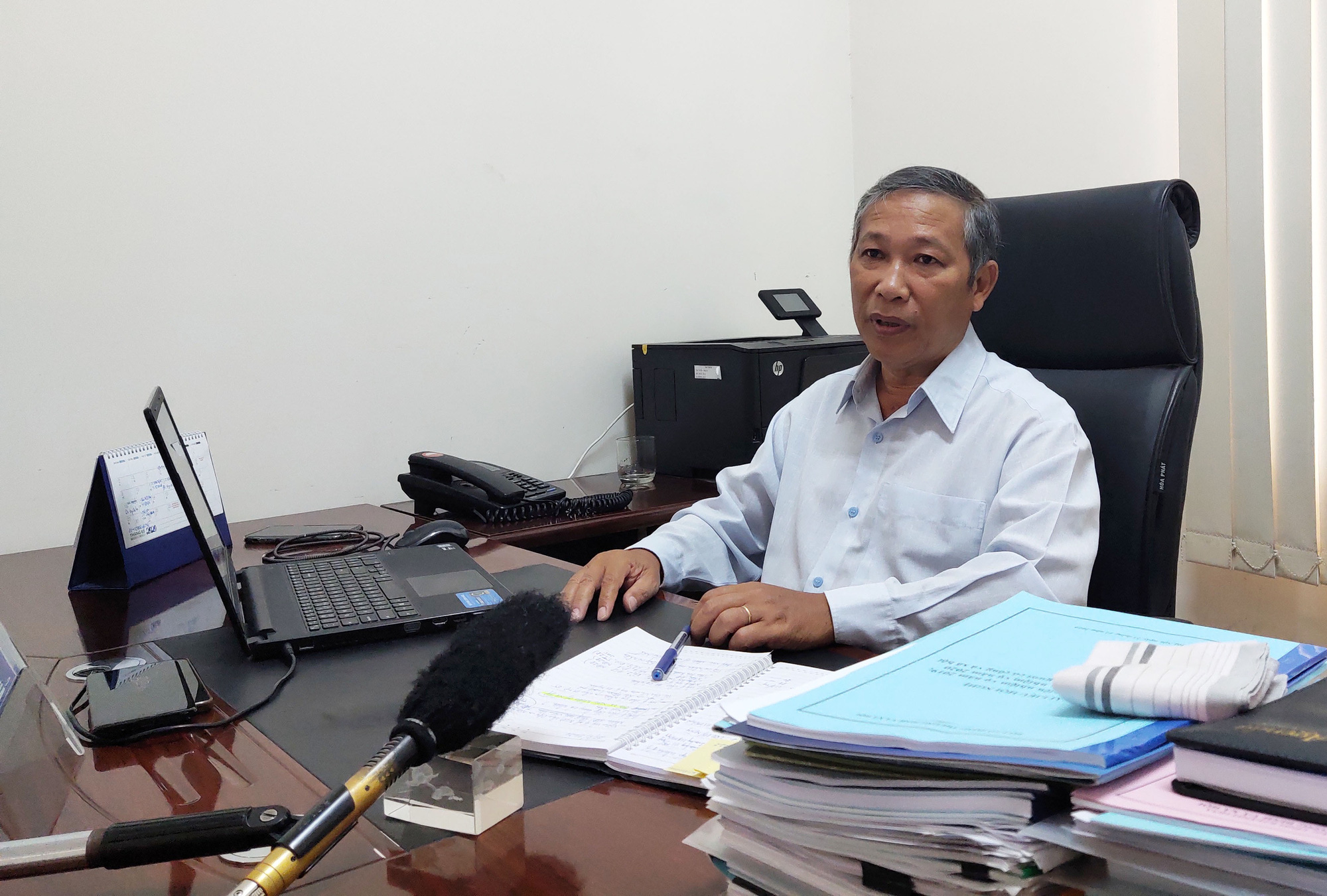 Khánh Hòa: Hàng nghìn lao động mất việc, nhân viên Trung tâm Dịch vụ việc làm mướt mồ hôi giải quyết hồ sơ - Ảnh 4. Khánh Hòa: Hàng nghìn lao động mất việc, nhân viên Trung tâm Dịch vụ việc làm mướt mồ hôi giải quyết hồ sơ - Ảnh 4.