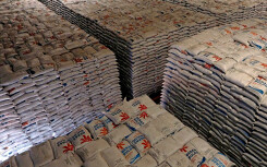 Các quốc gia bắt đầu tích trữ lương thực giữa đại dịch Covid - 19