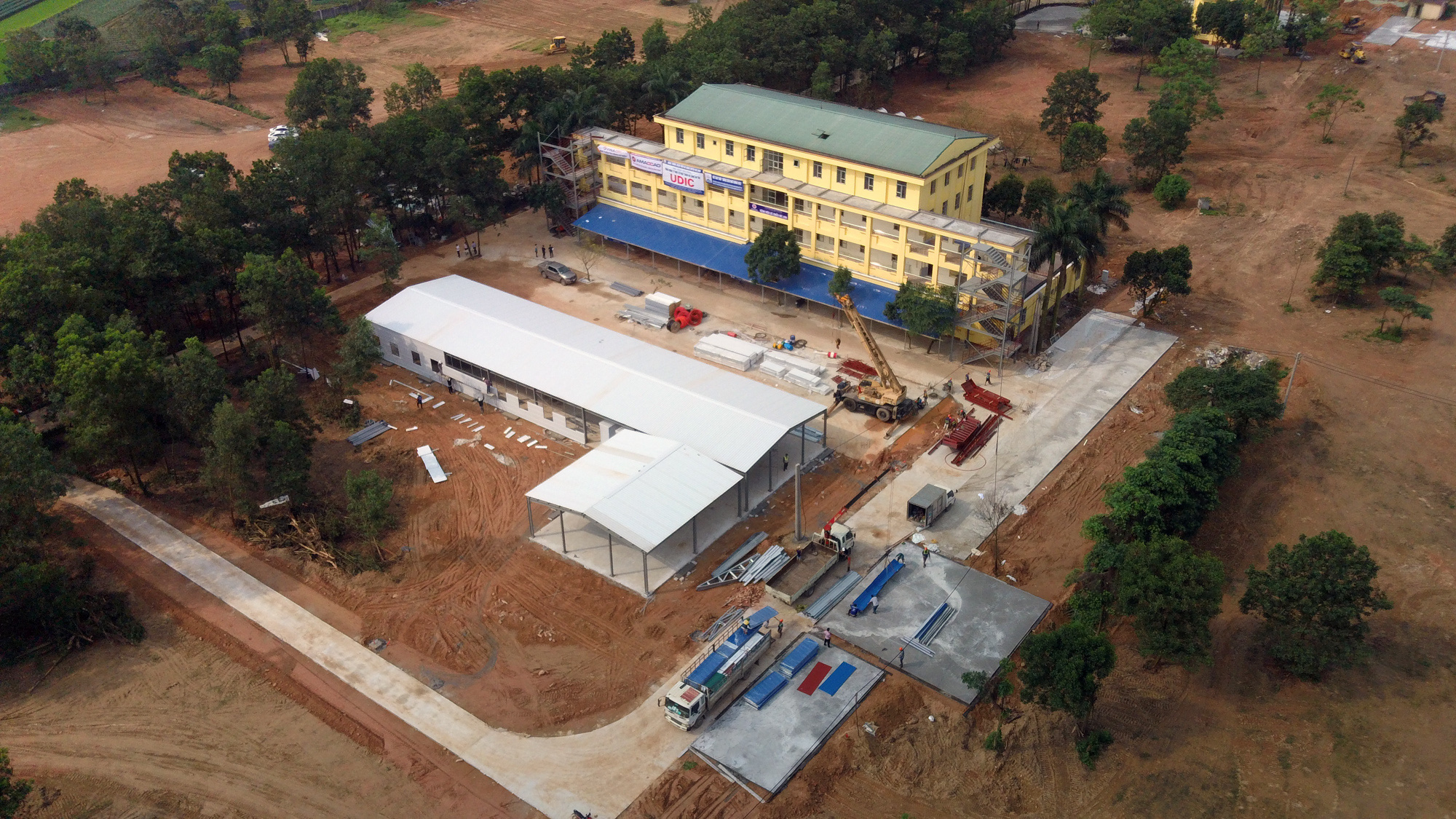 Hà Nội sửa xong bệnh viện bỏ hoang ở Mê Linh làm khu cách li chống dịch Covid-19 - Ảnh 3. Hà Nội sửa xong bệnh viện bỏ hoang ở Mê Linh làm khu cách li chống dịch Covid-19 - Ảnh 3.