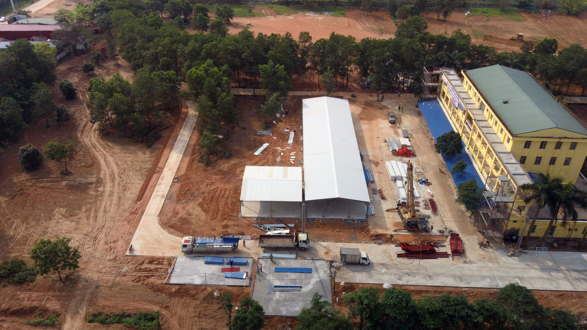 Hà Nội sửa xong bệnh viện bỏ hoang ở Mê Linh làm khu cách li chống dịch Covid-19 - Ảnh 4. Hà Nội sửa xong bệnh viện bỏ hoang ở Mê Linh làm khu cách li chống dịch Covid-19 - Ảnh 4.