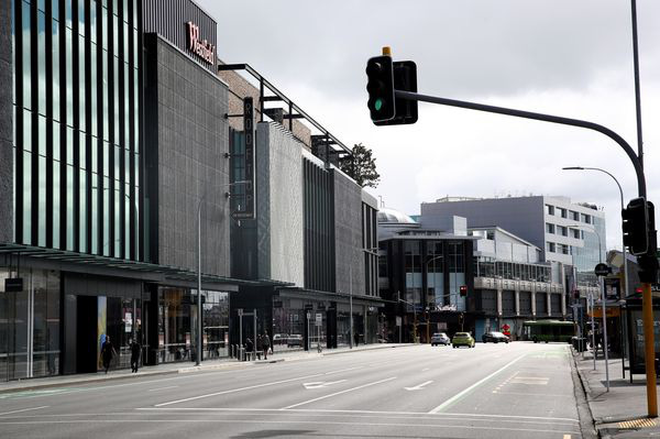 New Zealand phong tỏa toàn quốc chủ động đối phó với Covid-19 - Ảnh 1.