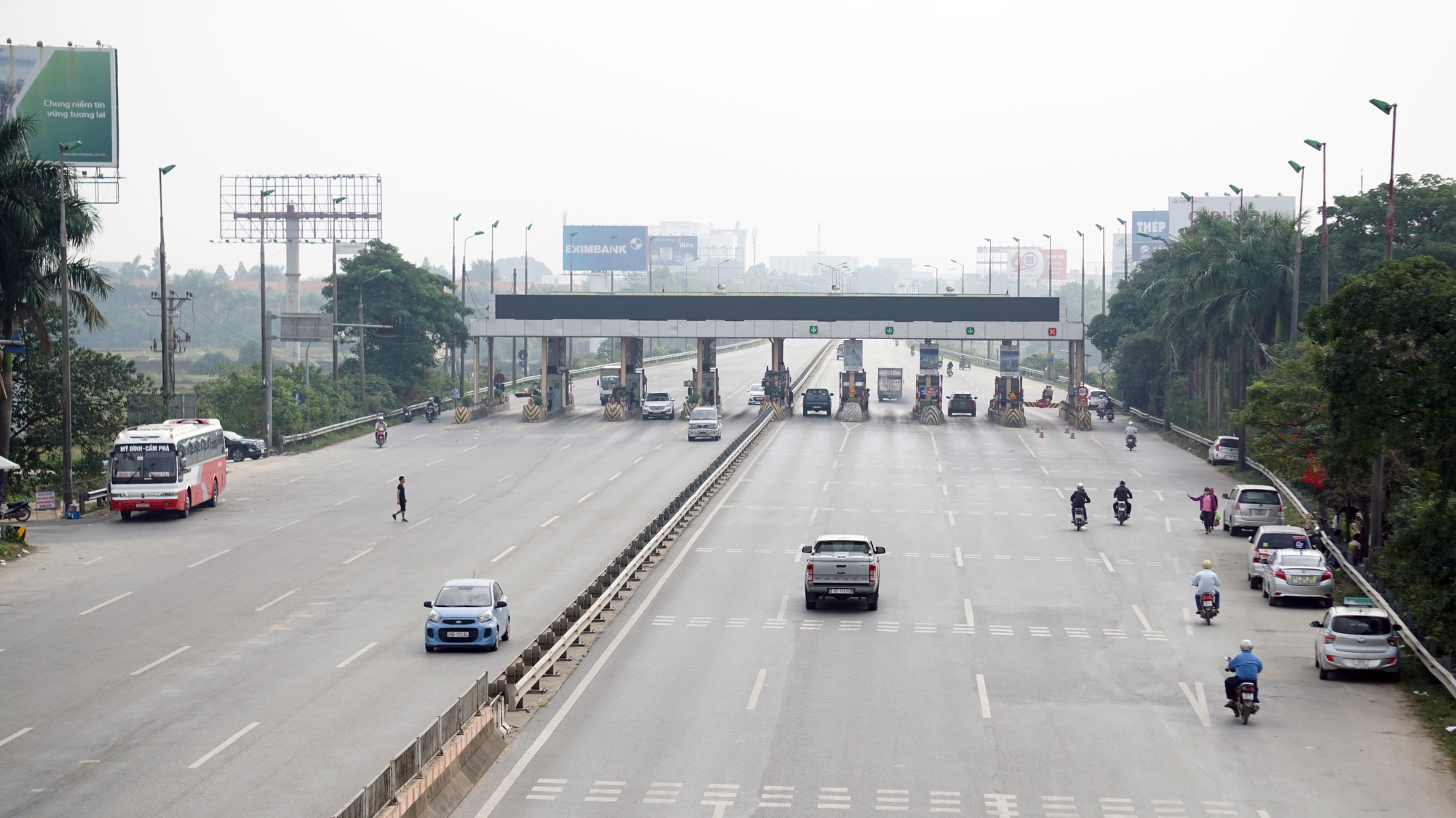 Xin giảm phí vì dịch Covid-19: Bộ GTVT đề nghị chia sẻ với doanh nghiệp BOT - Ảnh 1. Xin giảm phí vì dịch Covid-19: Bộ GTVT đề nghị chia sẻ với doanh nghiệp BOT - Ảnh 1.