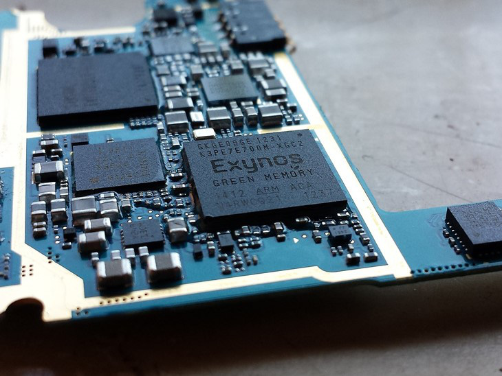 Gần 21.000 chữ ký yêu cầu Samsung ngừng sử dụng Exynos vì nó chậm và ngốn pin - Ảnh 1. Gần 21.000 chữ ký yêu cầu Samsung ngừng sử dụng Exynos vì nó chậm và ngốn pin - Ảnh 1.