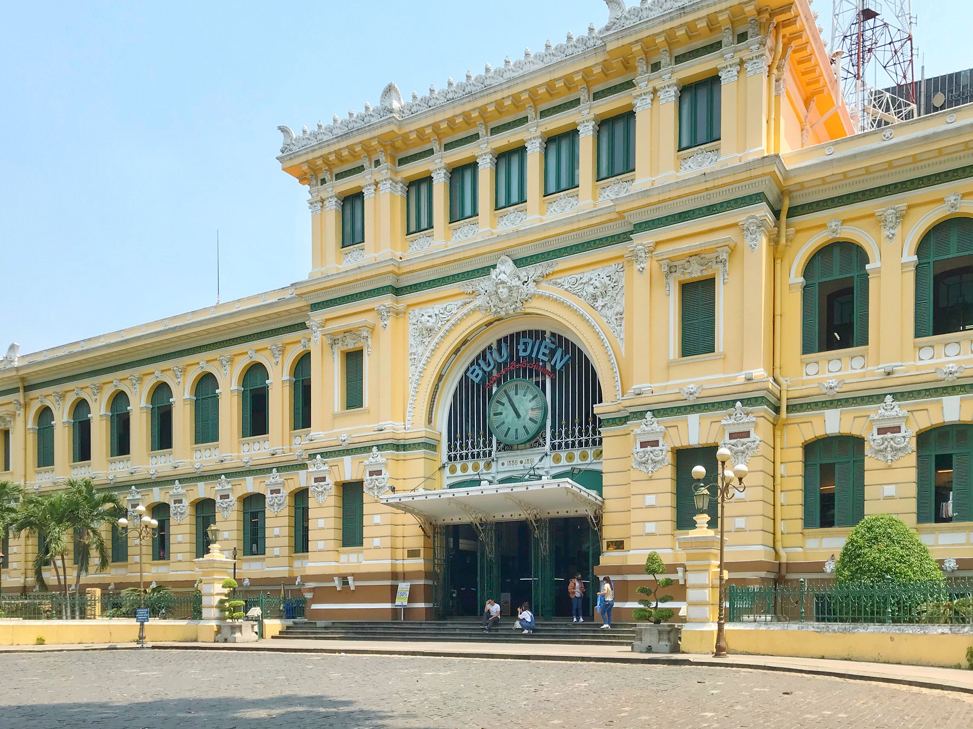 Các điểm du lịch tại TP.HCM vắng hoàn toàn sau quyết định dừng nhập cảnh người nước ngoài vào Việt Nam - Ảnh 11. Các điểm du lịch tại TP.HCM vắng hoàn toàn sau quyết định dừng nhập cảnh người nước ngoài vào Việt Nam - Ảnh 11.