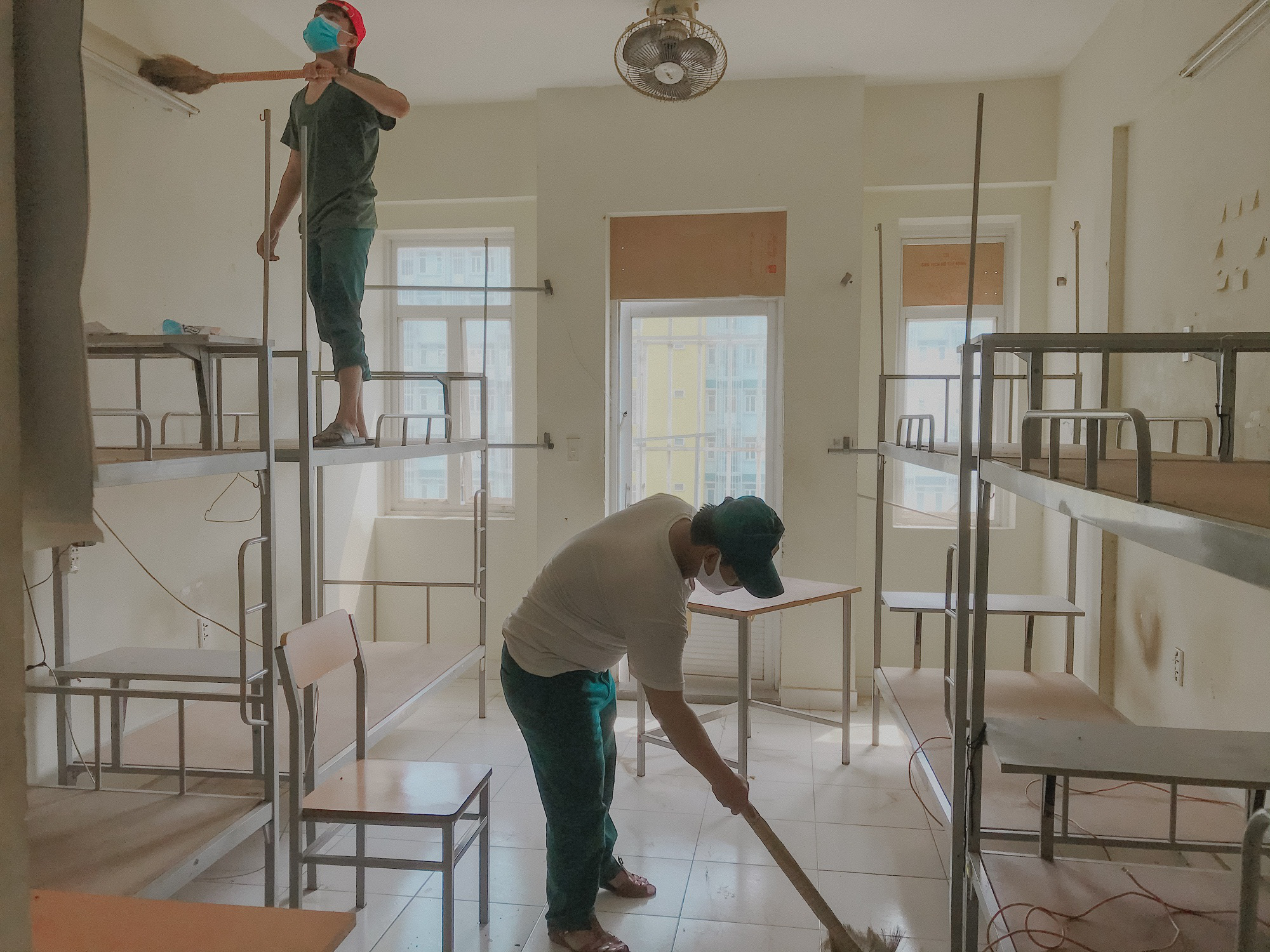 Nhật ký tình nguyện mùa Covid 19 - những người thầm lặng chẳng mong được tôn vinh - Ảnh 11. Nhật ký tình nguyện mùa Covid 19 - những người thầm lặng chẳng mong được tôn vinh - Ảnh 11.