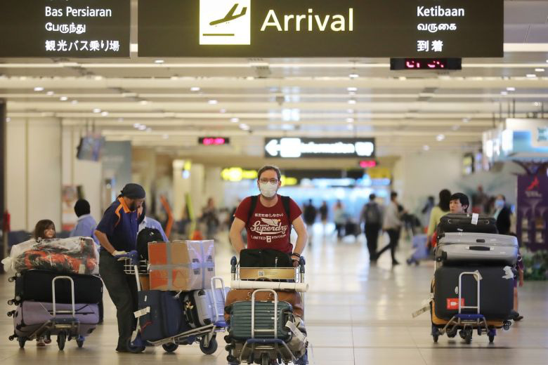 Cập nhật tình hình dịch virus corona ở ASEAN và châu Á ngày 27/3: Malaysia vượt mốc 2.000 ca, Hàn Quốc sẽ trục xuất người nước ngoài vi phạm kiểm dịch - Ảnh 1.