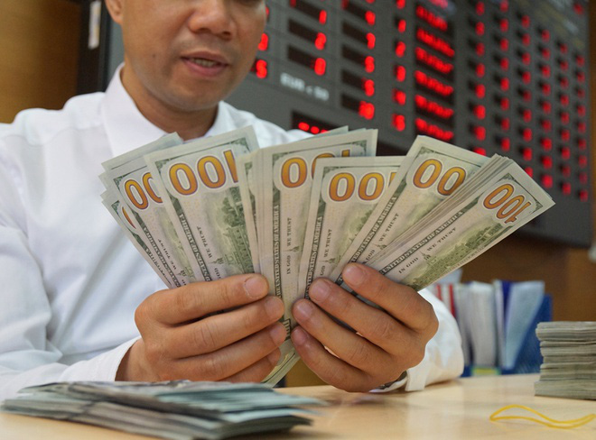 Giá USD hôm nay 1/4: Tăng trưởng chậm lại - Ảnh 1. Giá USD hôm nay 1/4: Tăng trưởng chậm lại - Ảnh 1.