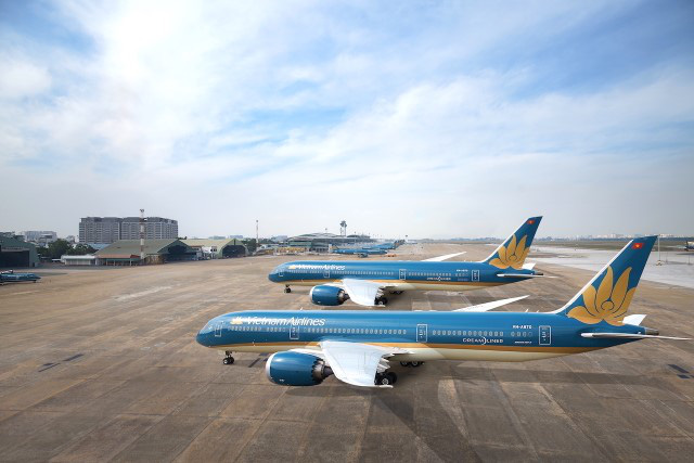 Ngưng bay quốc tế, Vietnam Airlines giảm luôn chỉ còn 8 đường bay nội địa vì dịch Covid-19 - Ảnh 1. Ngưng bay quốc tế, Vietnam Airlines giảm luôn chỉ còn 8 đường bay nội địa vì dịch Covid-19 - Ảnh 1.