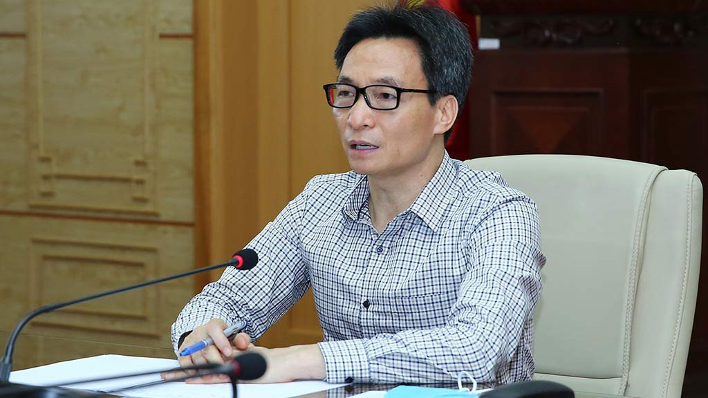 Phó thủ tướng Vũ Đức Đam: ‘Phải dập bằng được ổ dịch Bệnh viện Bạch Mai’ - Ảnh 1. Phó thủ tướng Vũ Đức Đam: ‘Phải dập bằng được ổ dịch Bệnh viện Bạch Mai’ - Ảnh 1.
