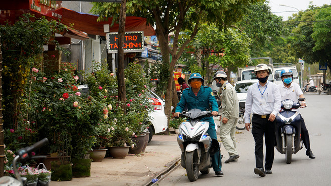Hải Phòng đóng cửa chợ Hàng, phun hóa chất khử trùng toàn thành phố - Ảnh 1. Hải Phòng đóng cửa chợ Hàng, phun hóa chất khử trùng toàn thành phố - Ảnh 1.