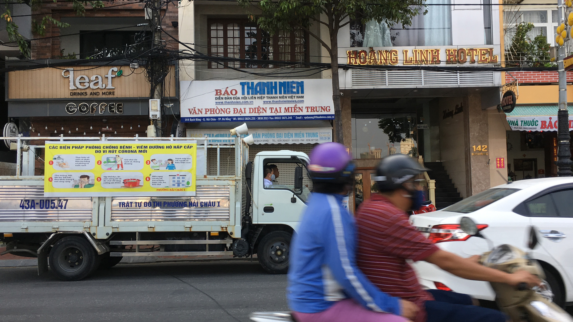 Người Đà Nẵng chấp hành tạm dừng kinh doanh, chuyển sang bán hàng online, tự mang về - Ảnh 17. Người Đà Nẵng chấp hành tạm dừng kinh doanh, chuyển sang bán hàng online, tự mang về - Ảnh 17.