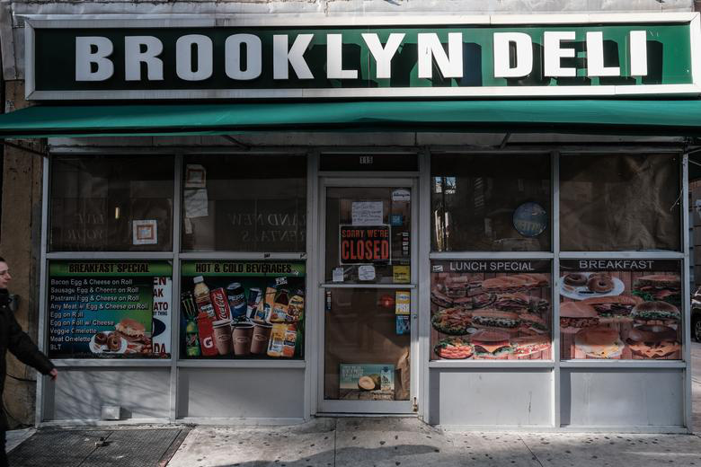New York hiện giờ ra sao khi trở thành ổ dịch lớn nhất thế giới? - Ảnh 17. New York hiện giờ ra sao khi trở thành ổ dịch lớn nhất thế giới? - Ảnh 17.