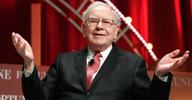 Công ty của Warren Buffett có đủ tiền để mua Tesla, Starbucks hoặc McDonald's sau cú đổ đèo của thị trường - Ảnh 1.