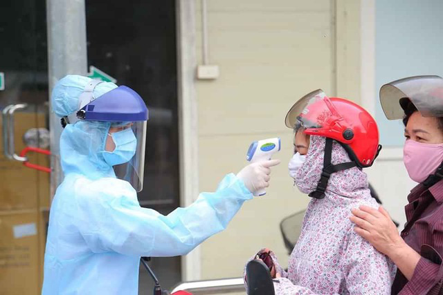 Chủ tịch Hà Nội: Tuần tới Covid từ Bạch Mai có thể lây ra cộng đồng - Ảnh 2.