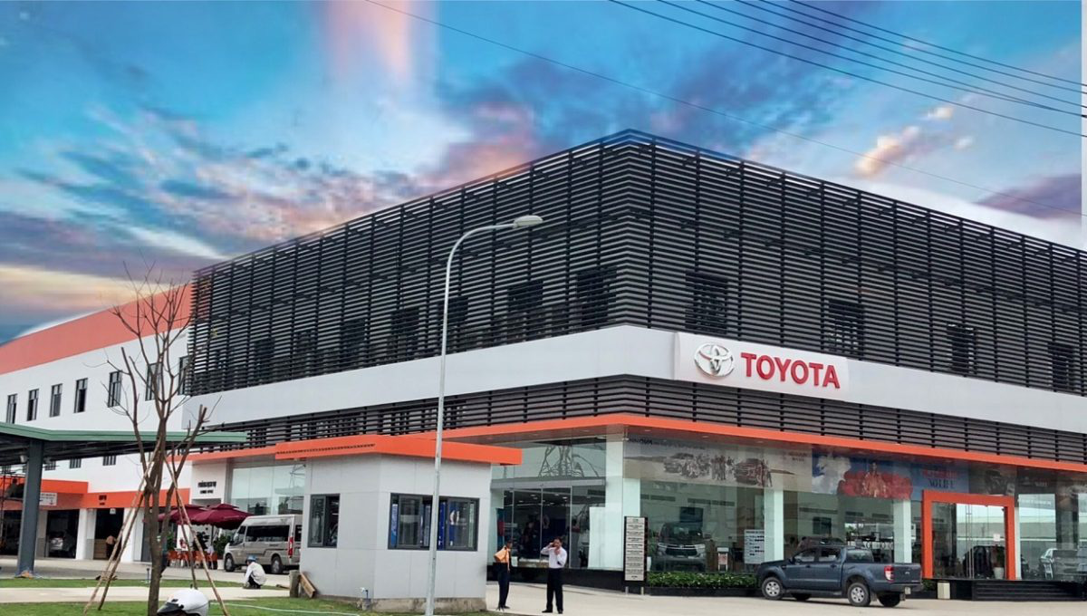 Toyota đồng loạt đóng cửa toàn bộ đại lí và chi nhánh ở Hà Nội để chống dịch Covid - 19 - Ảnh 1.