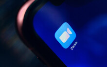 Cảnh báo ứng dụng iPhone, iPad chia sẻ dữ liệu với Facebook
